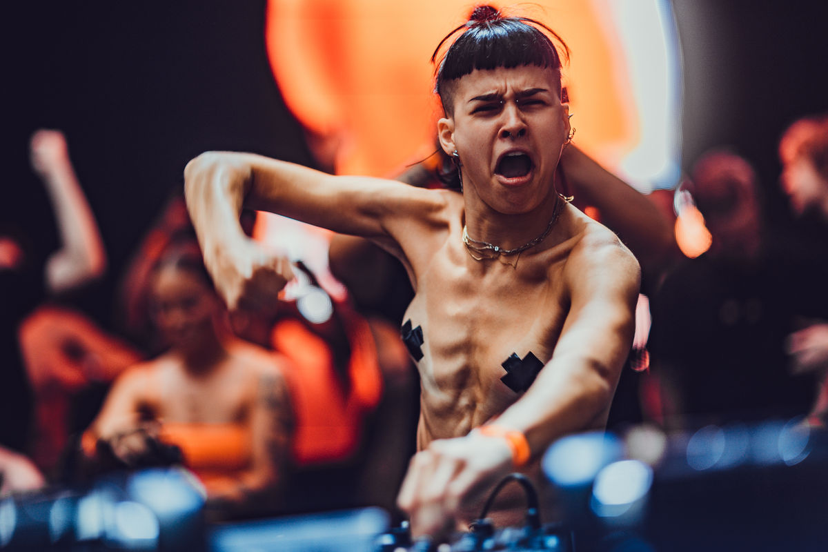 Loading... just a sec